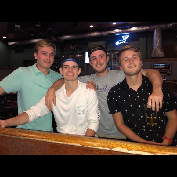 Profile Picture of Brendan Boswell (@bboswell19) on Poshmark