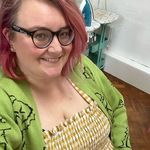 Profile Picture of Lisa Bower (@lacksidaisysewing) on Instagram