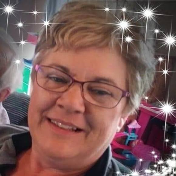 Profile Picture of Diana Heiler (@dlh9055) on Poshmark