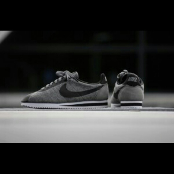 Profile Picture of Shaddrick Weaver (@shaddweaver) on Poshmark