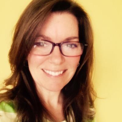 Profile Picture of Karen Elliott (@karenbelliott) on Twitter