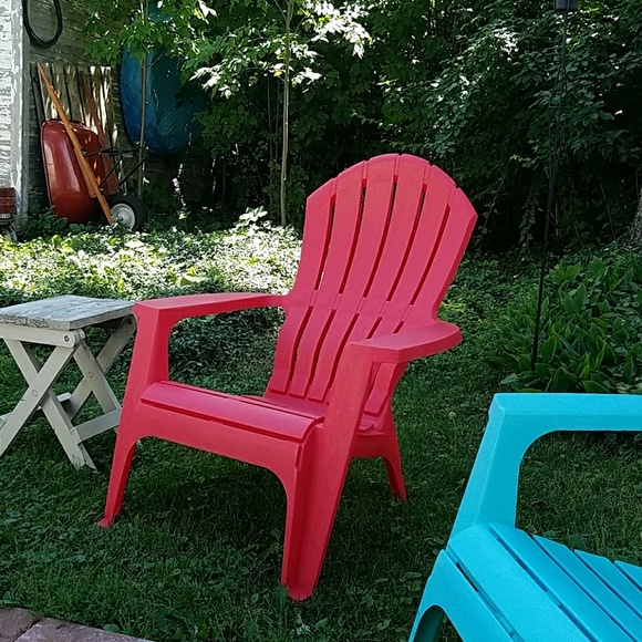 Profile Picture of Tonya Krueger (@41teacup) on Poshmark