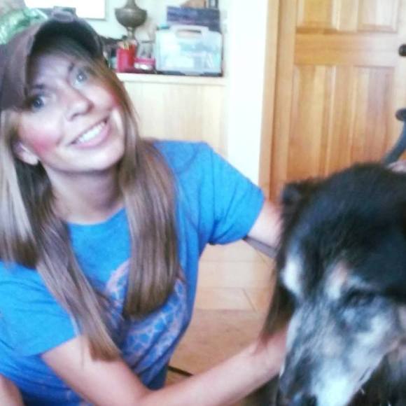 Profile Picture of Meg Anderson (@meganderson150) on Poshmark