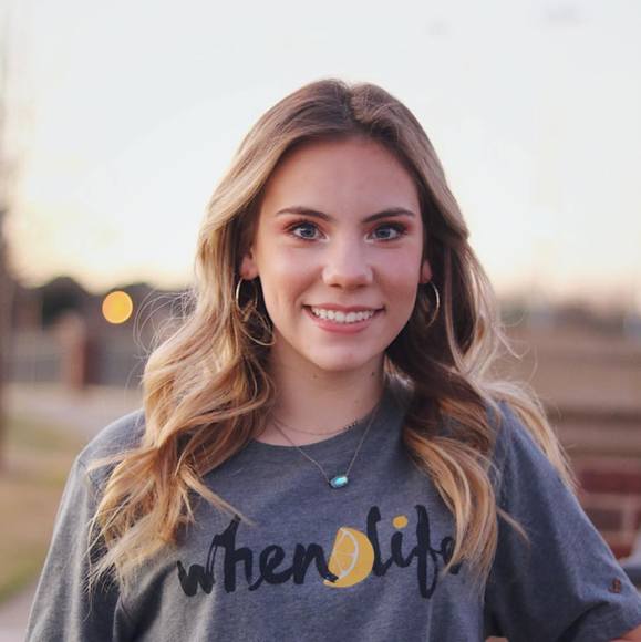 Profile Picture of Pippa Tedford (@pipted) on Poshmark