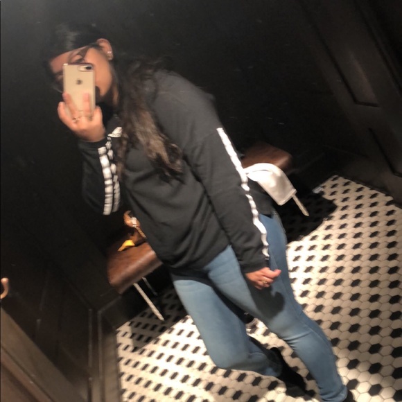 Profile Picture of Tali Zavaleta (@talizavaleta) on Poshmark