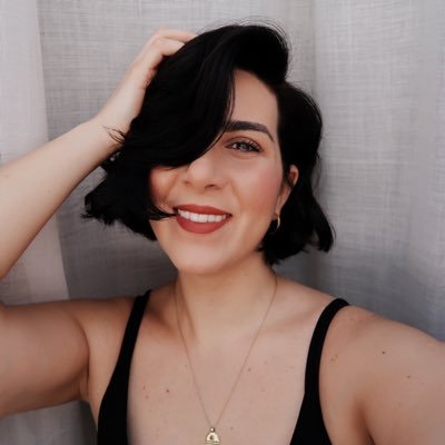 Profile Picture of Marta Hidalgo (@lovelysmileblog) on Twitter