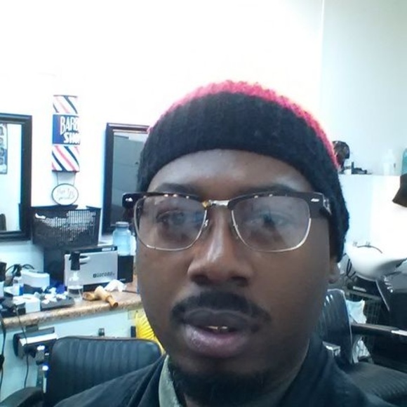 Profile Picture of Ronald Fields (@fieldsronald779) on Poshmark