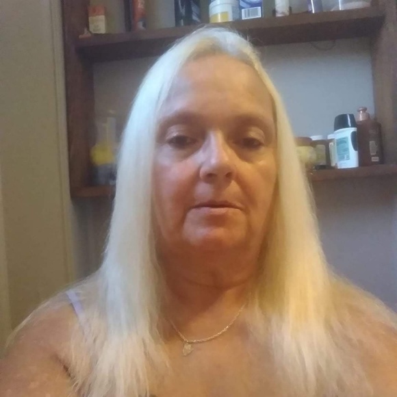 Profile Picture of Wyonna Ghrist (@wyonna_ghrist) on Poshmark