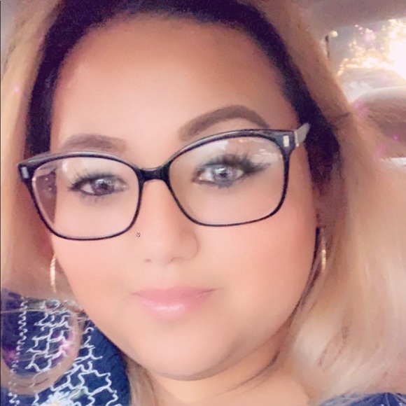 Profile Picture of Maria Atilano (@mariaatilano58) on Poshmark