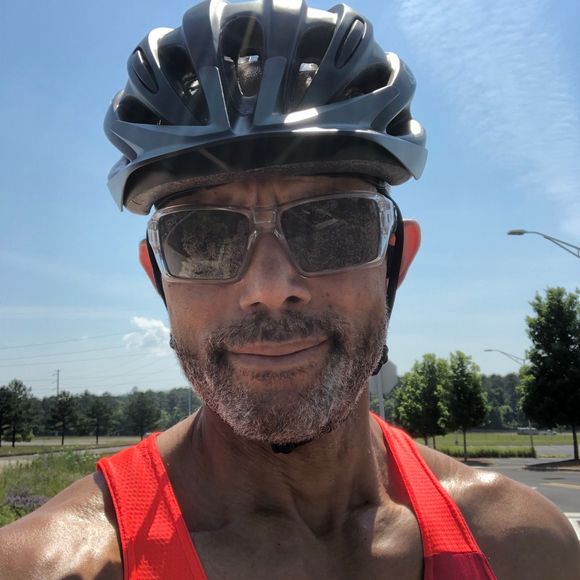 Profile Picture of Derek Battle (@dlbattle123) on Poshmark