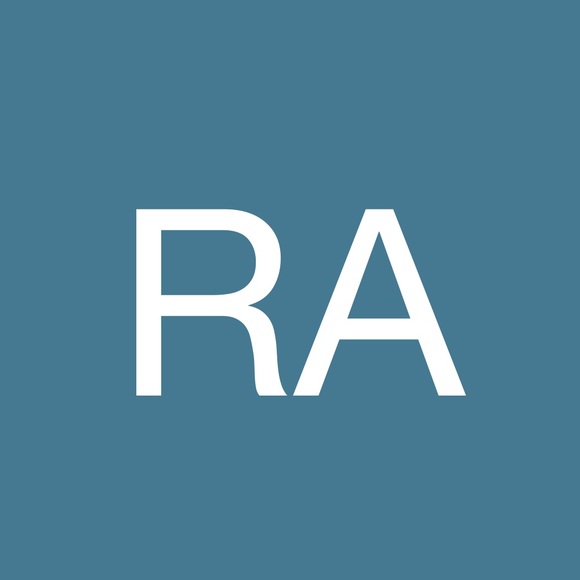 Profile Picture of Richard Andrew (@richardbotson) on Poshmark