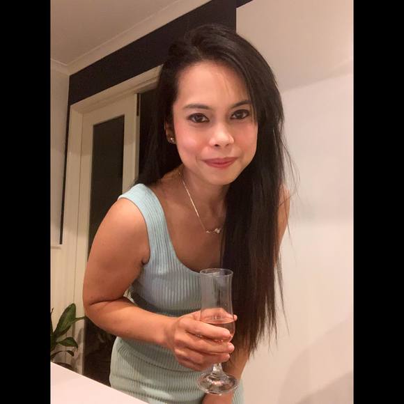 Profile Picture of Delcee Estavilla (@delceee) on Poshmark