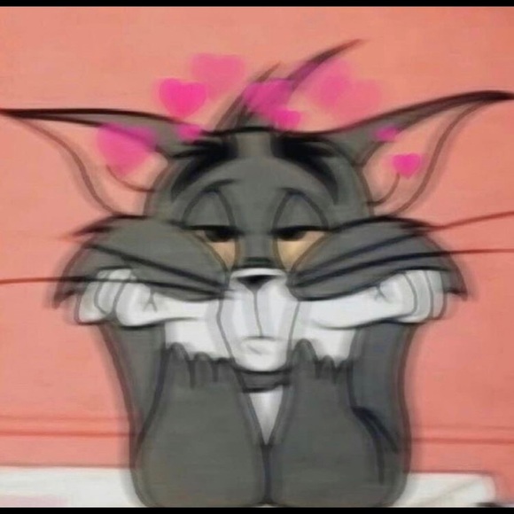 Profile Picture of Maddi Carlini (@maddi_carlini) on Poshmark