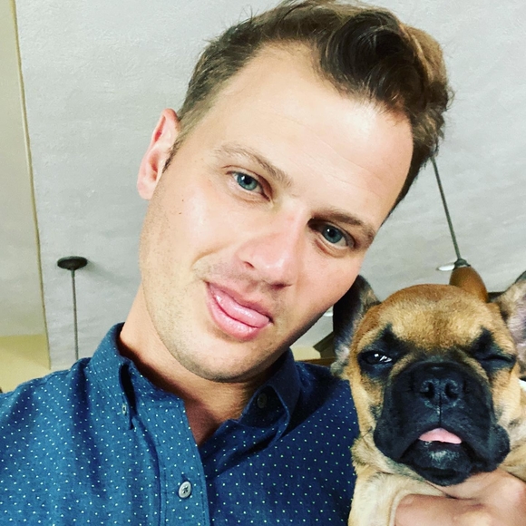 Keith Weeces - Poshmark Profile Picture of Keith Weeces (@keithweeces) on Poshmark