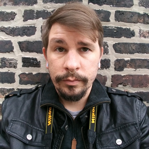 Profile Picture of Josh Gorman (@kingloui90) on Poshmark