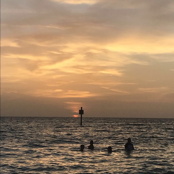 Profile Picture of Chloe Hedgepeth (@chloe_hedgepeth) on Poshmark