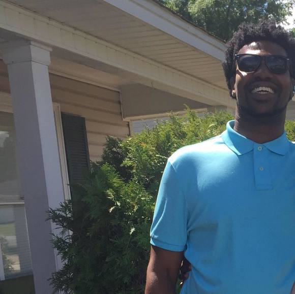 Trey Vaughn - Poshmark Profile Picture of Trey Vaughn (@treyv92) on Poshmark