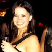 Profile Picture of Julia Zecchinelli (@juliaszh) on Youtube