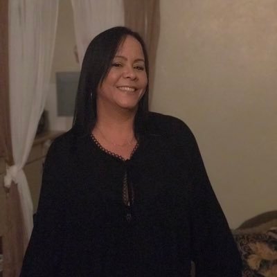 Profile Picture of Omayra Caraballo (@CaraballoOmayra) on Twitter