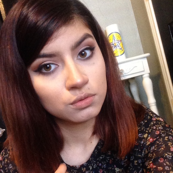Profile Picture of Stacy Jimenez (@stacyjmz) on Poshmark