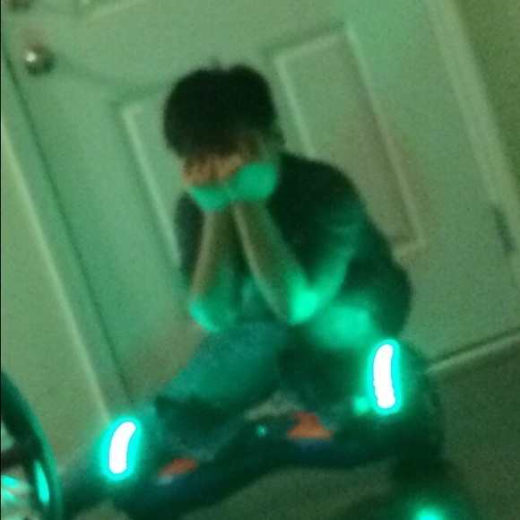 Profile Picture of Nathan Nguyen (@bignate3495) on Poshmark