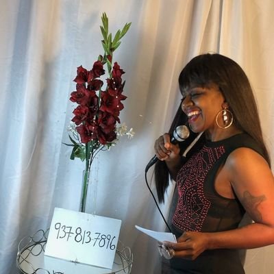 Profile Picture of Lovelifeforeverrecords.com (@bradley_debra) on Twitter