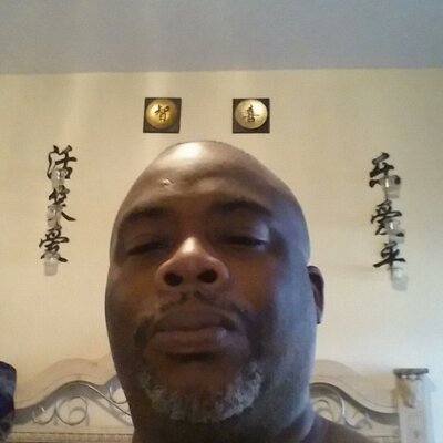 Profile Picture of Calvin McHenry (@McHenryCm) on Twitter