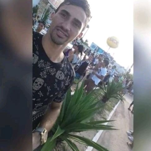 Profile Picture of user8827562724973 (@julioestore) on Tiktok