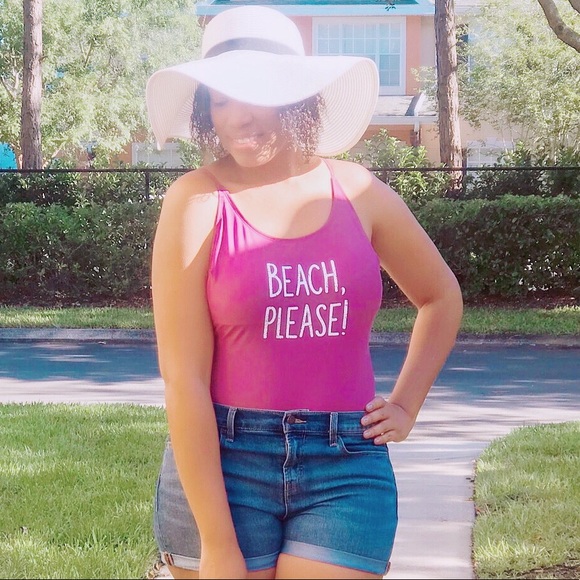 Profile Picture of Angela Alexander (@itsangplus6) on Poshmark