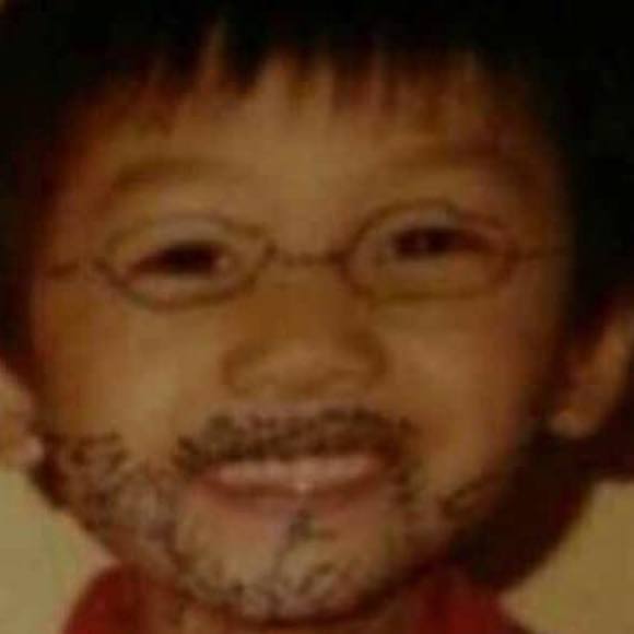 Profile Picture of Eric Ko (@eric_ko) on Poshmark