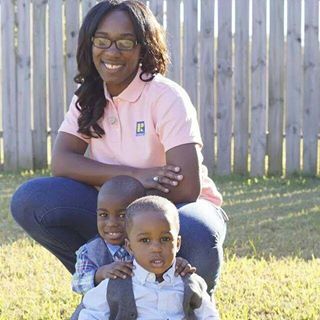 Profile Picture of Della Holloway (@Della-Holloway) on Facebook