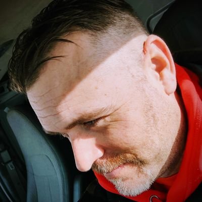 Profile Picture of Hugh_under_Yesterday (@HughJays19) on Twitter