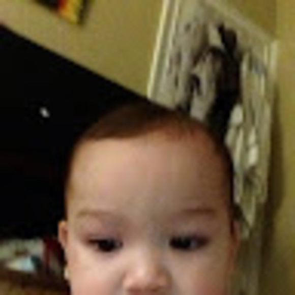 Profile Picture of Gwendolyn Echavez (@echavezg3850) on Poshmark