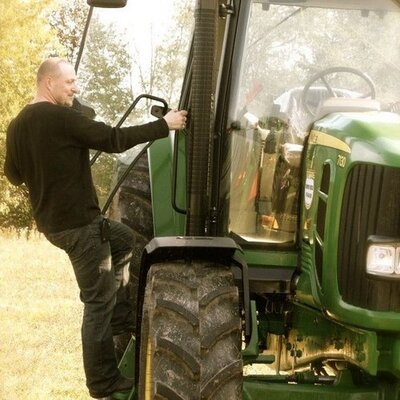 Profile Picture of Mark Vicary (@SteckleFarmer) on Twitter