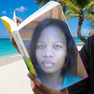 Profile Picture of Rosylyn Bere Maguchu (Queen stylz) (@yigaeltawananyasha.hwiridza) on Facebook