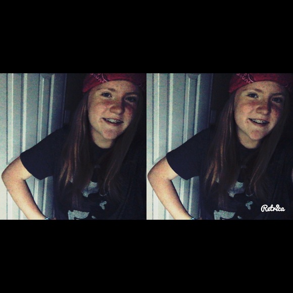 Profile Picture of Malloree Sibley (@malloreejordan) on Poshmark