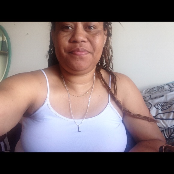 Profile Picture of Lela Valeicili (@netbai) on Poshmark