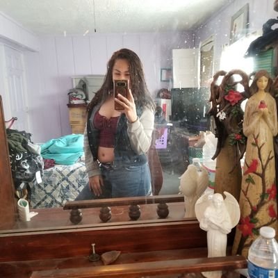 Profile Picture of Jillian Silva (@Jillian41530028) on Twitter