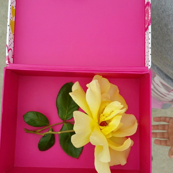 Profile Picture of Hannah Belman (@hannahmbelman) on Poshmark