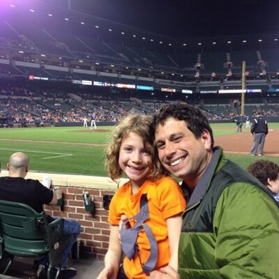 Profile Picture of Rav Daniel Burg (@TheUrbanRabbi) on Twitter