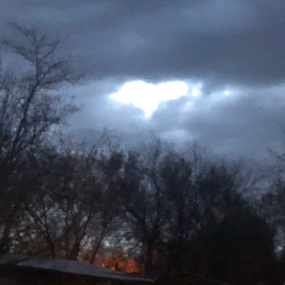 Profile Picture of Libby Henderson (@haskell0905) on Poshmark