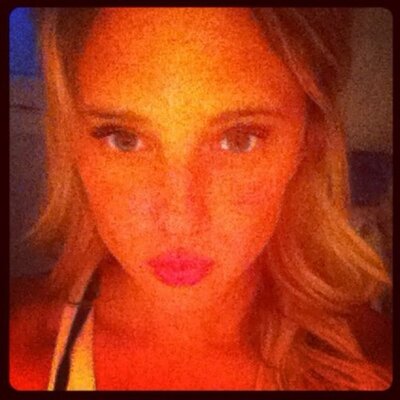 Profile Picture of Nikole Obenauer (@nikole_obe) on Twitter
