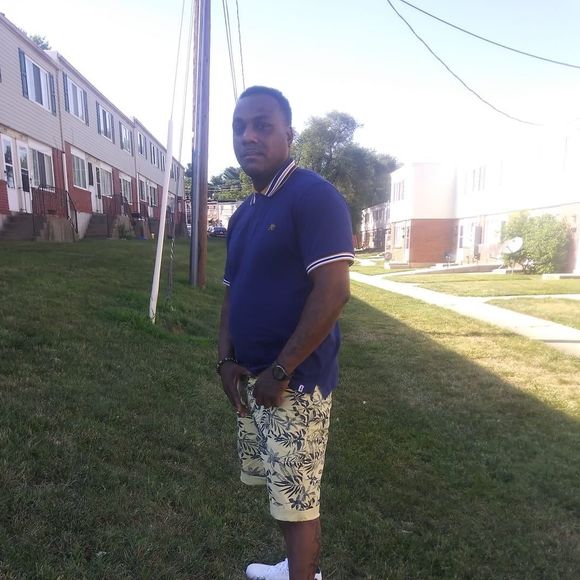 Profile Picture of Yancy Browne (@yancybrowne) on Poshmark