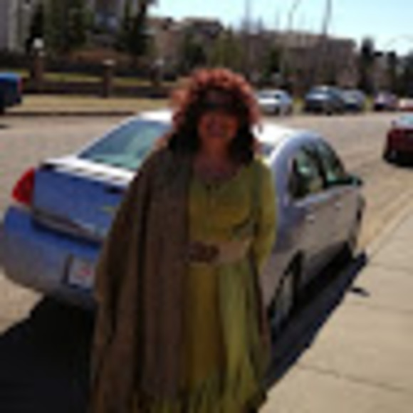 Profile Picture of Beatrix Mihaly (@mihalyb) on Poshmark