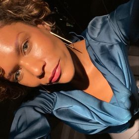 Profile Picture of Alexandra Reid (@spyrogyra) on Pinterest