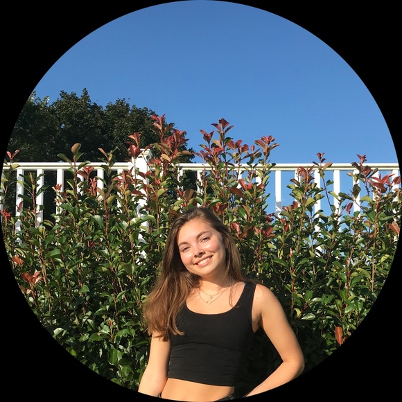 Profile Picture of Brooke Germershausen (@brookelindsayg) on Poshmark