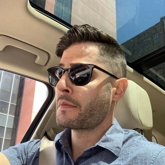 Profile Picture of Andrew Spagnola (@andrewspagnola) on Poshmark