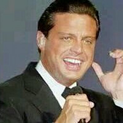 Profile Picture of Isabel Loya (@loyaisabel) on Twitter