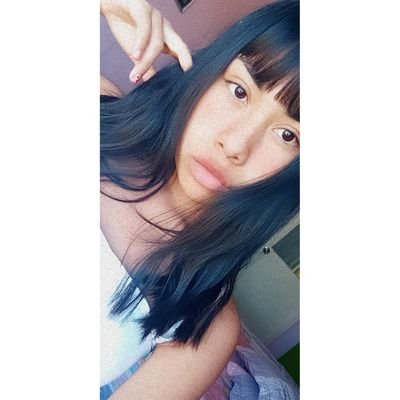 Profile Picture of Claudia Cárdenas (@Claudia_max04) on Twitter