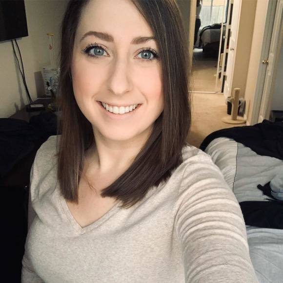 Blake Hammond - Poshmark Profile Picture of Blake Hammond (@blakehammond) on Poshmark